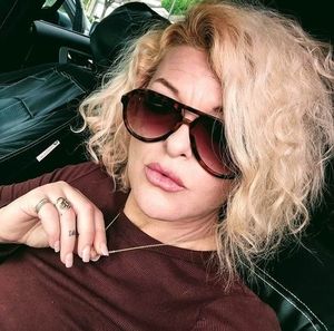 Meet your Posher, Billie